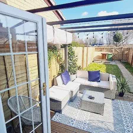 Beautiful 2Bed House With Garden, Walking Distance To Town - Free Parking Apartment Glasgow Exterior photo